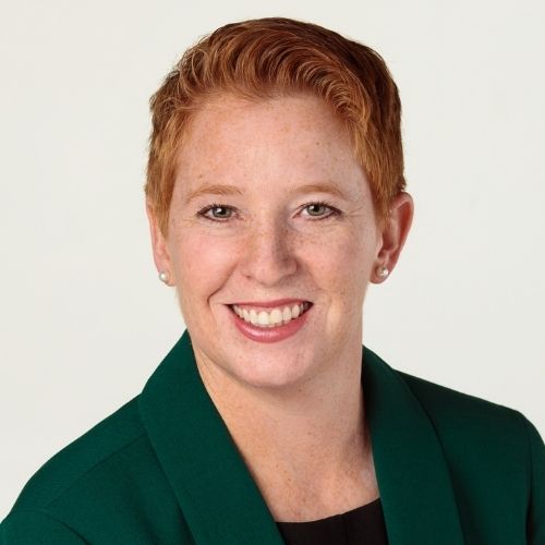 Julie Lucas Headshot