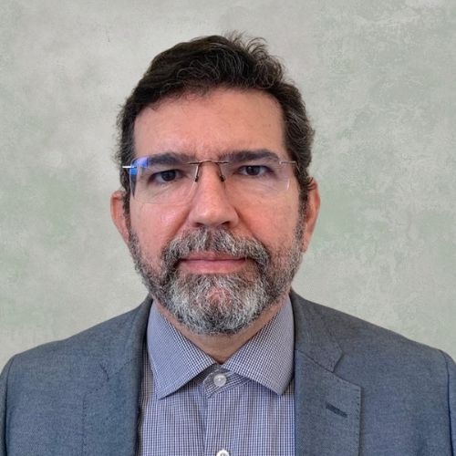 Marcos Noronha Headshot